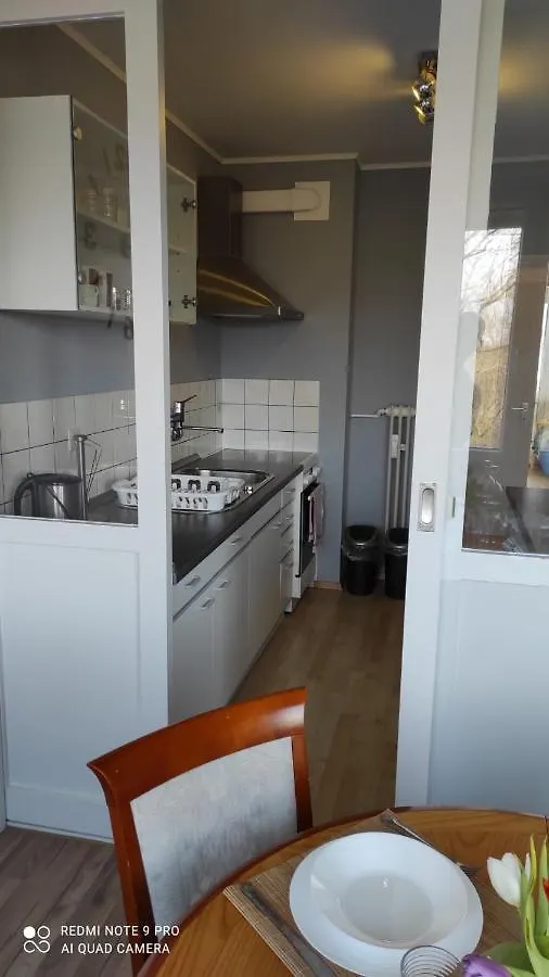 Schoene Und Gemuetliche Wohnung Bremen 0*,